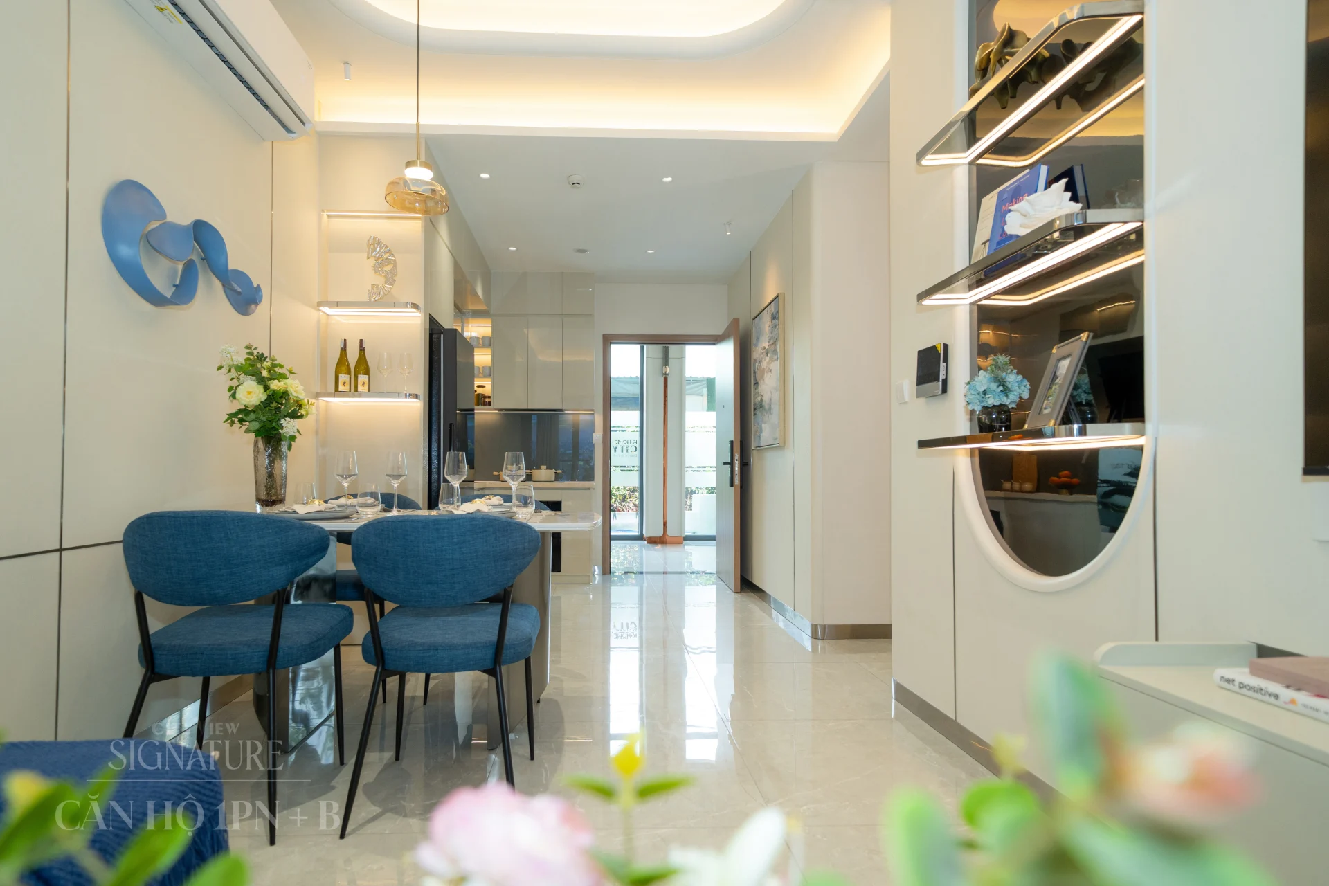 Căn hộ 1 phòng ngủ + với diện tích lên đến 55,2m2 với thiết kế không gian mở và gam màu sáng tinh tế mang đến cảm giác rộng rãi và tiện nghi cho chủ nhân.